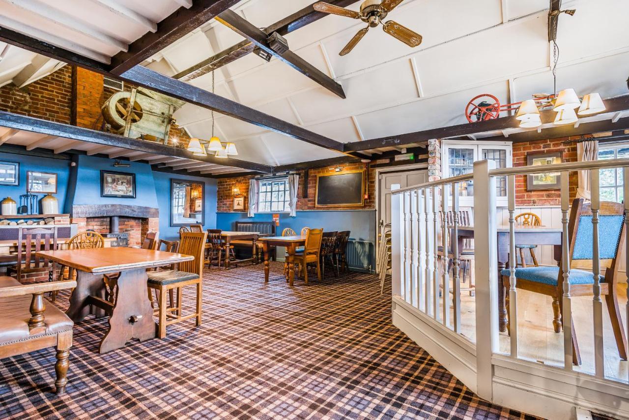 The Walhampton Arms Bed and Breakfast Lymington Exteriör bild