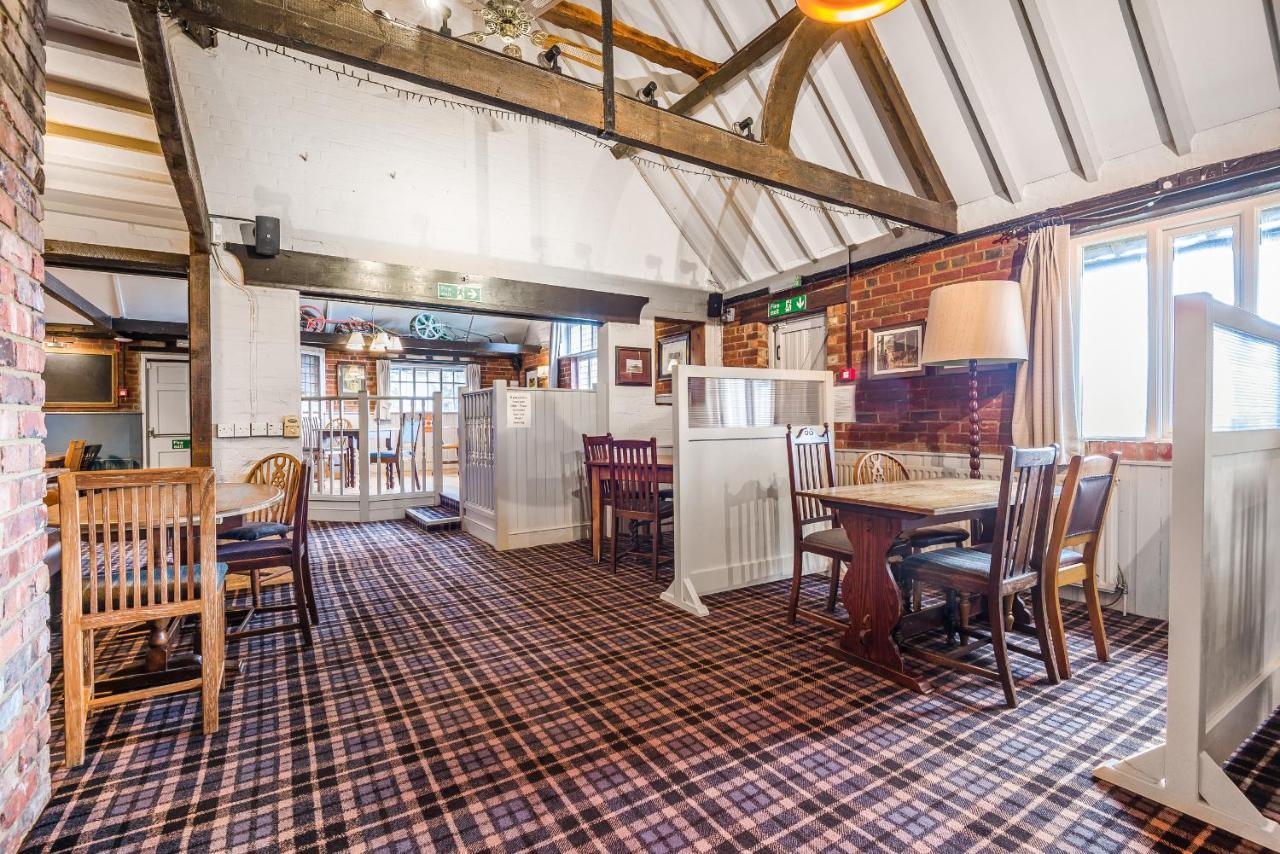 The Walhampton Arms Bed and Breakfast Lymington Exteriör bild